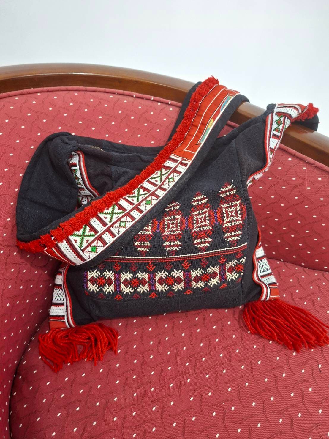 SHOULDER HILL TRIBE BAG